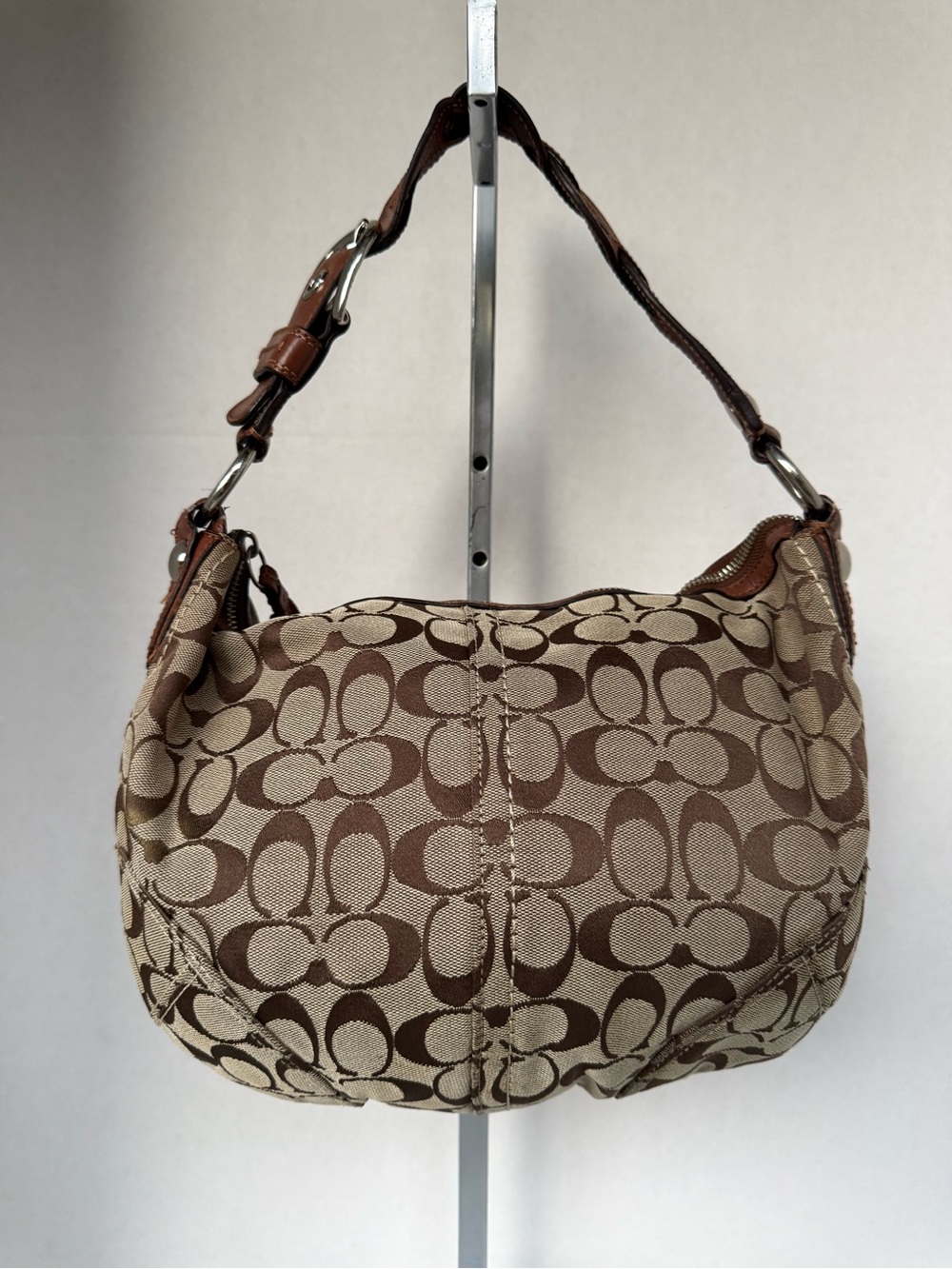 Coach Soho Signature Hobo Bag Womens Small Brown Jacquard Leather Zip F11858